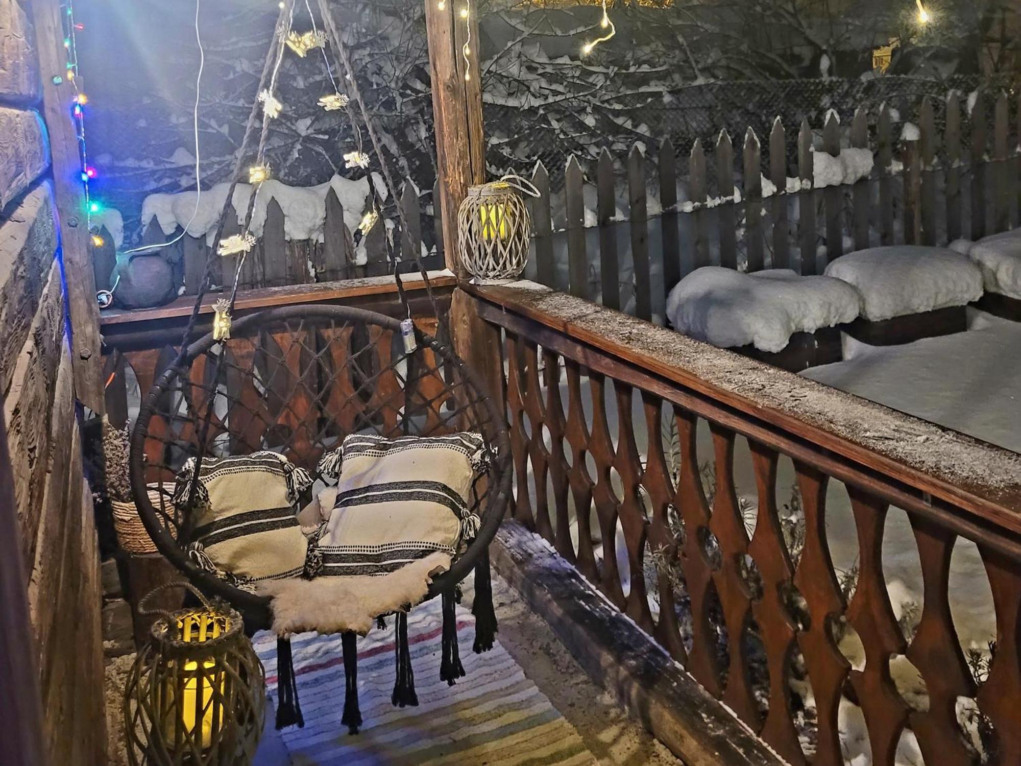 Casa Cu Lavanda Petroşani Exterior foto