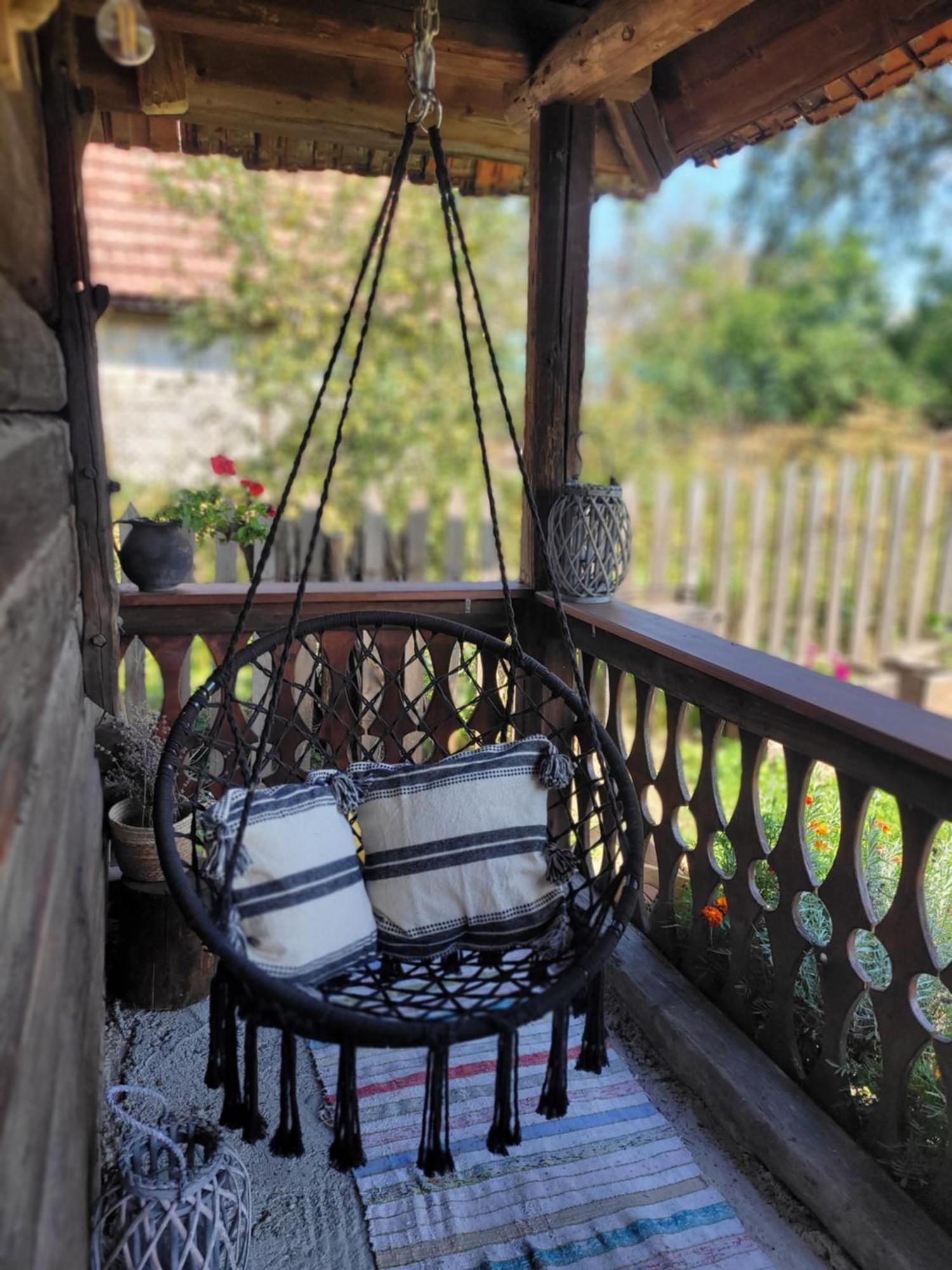 Casa Cu Lavanda Petroşani Exterior foto